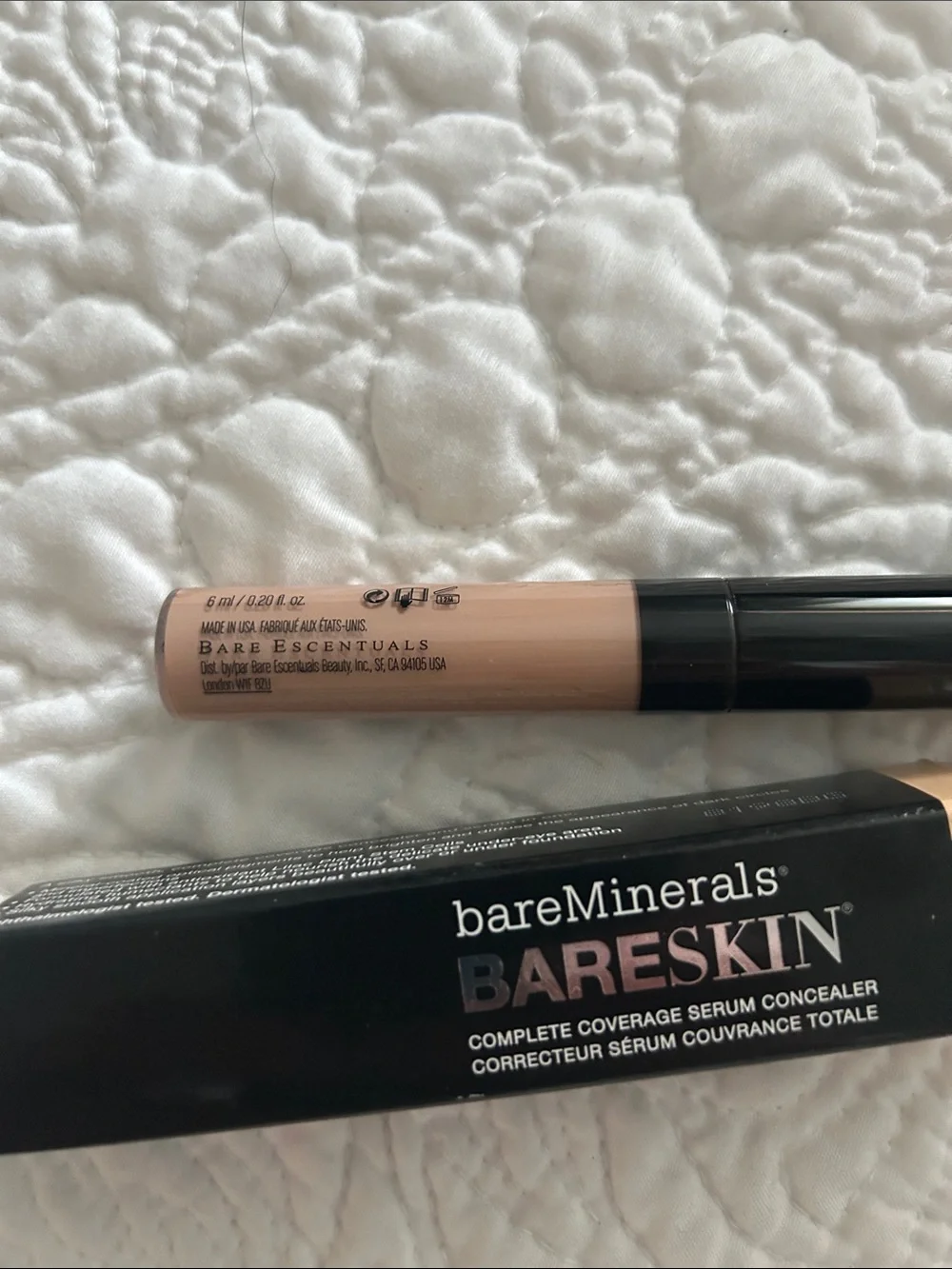bareMinerals BARESKIN Concealer in Medium